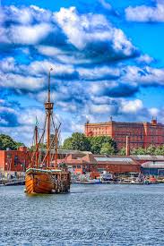 Matthew_Bristol-harbourside